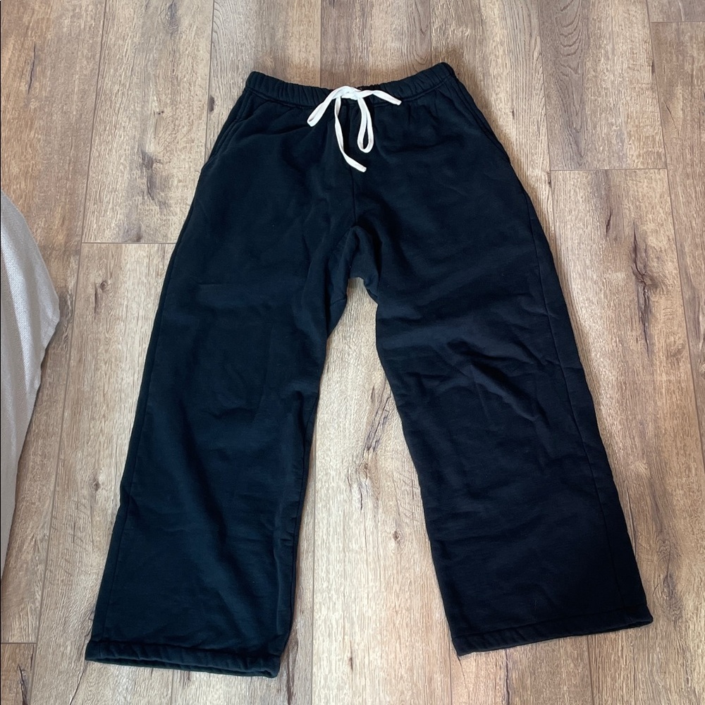 Elwood Black Wide-Leg Sweats with White Drawstring
